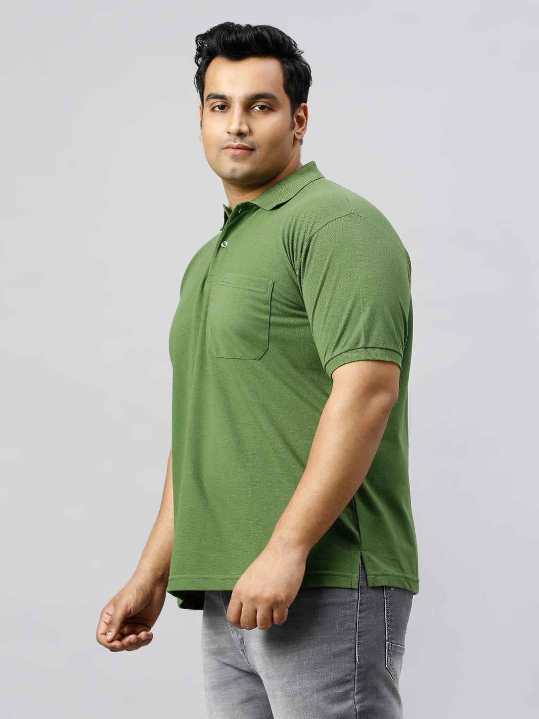 Plus Size Solid Green Polo T-shirt With Pocket