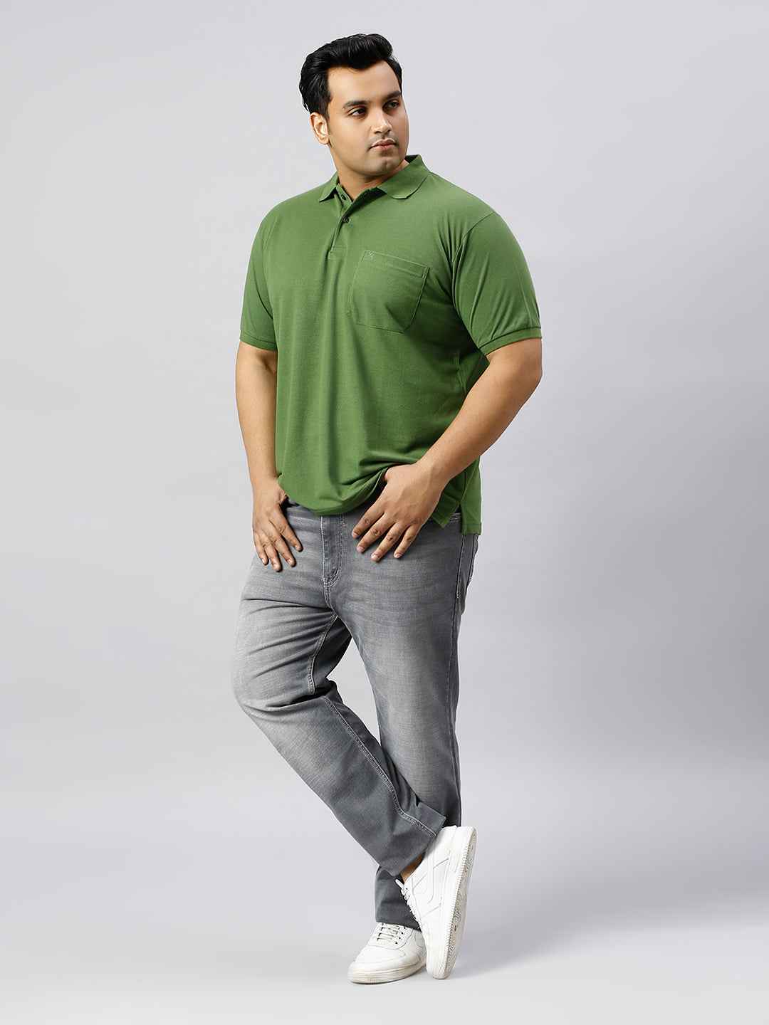 Plus Size Solid Green Polo T-shirt With Pocket