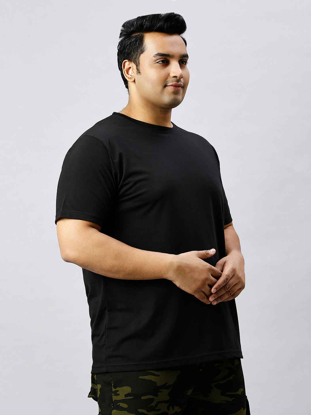 Men's Plus Size Solid Round Neck T-shirt-Black