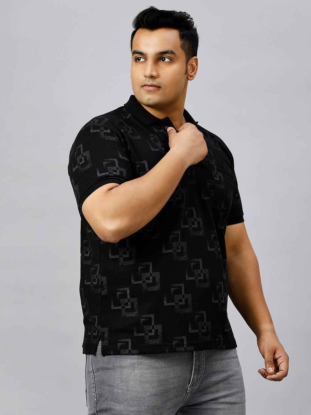 Plus Size All Over Printed Black T-shirt