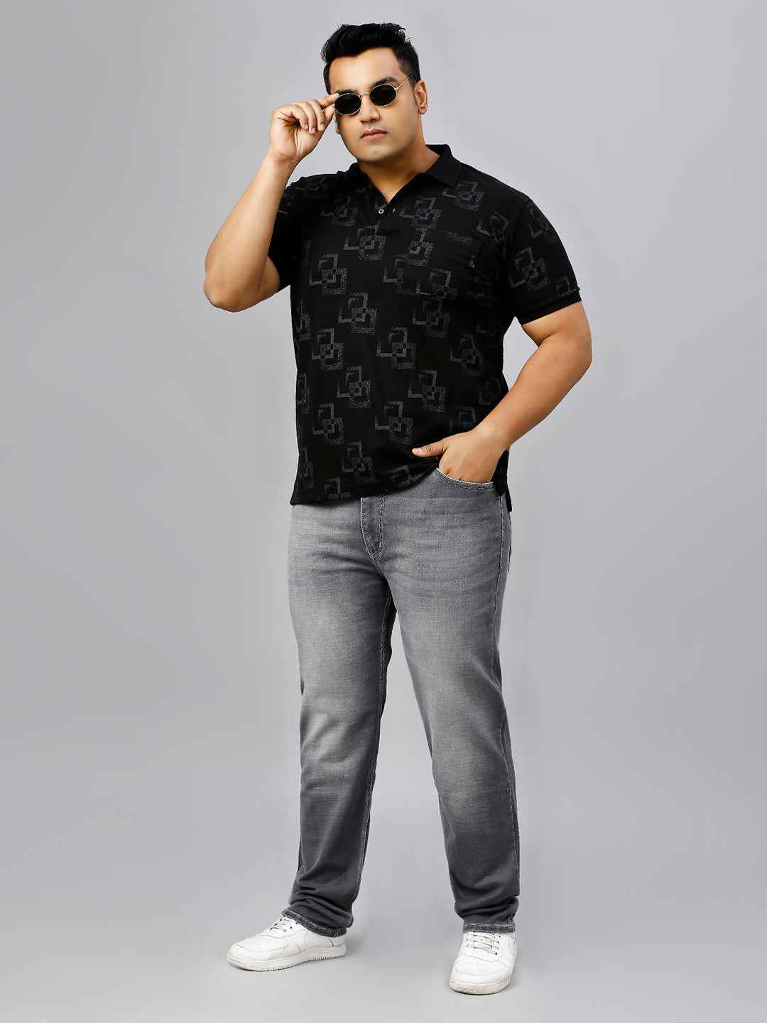 Plus Size All Over Printed Black T-shirt