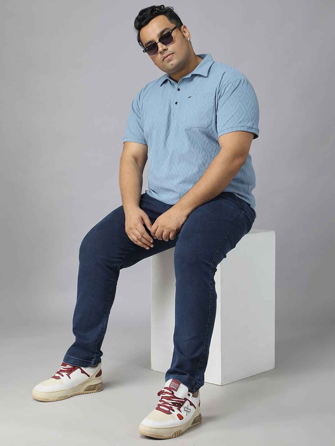Men's Plus Size Jacquard Polo Neck T-Shirt with Metal Buttons and Pocket