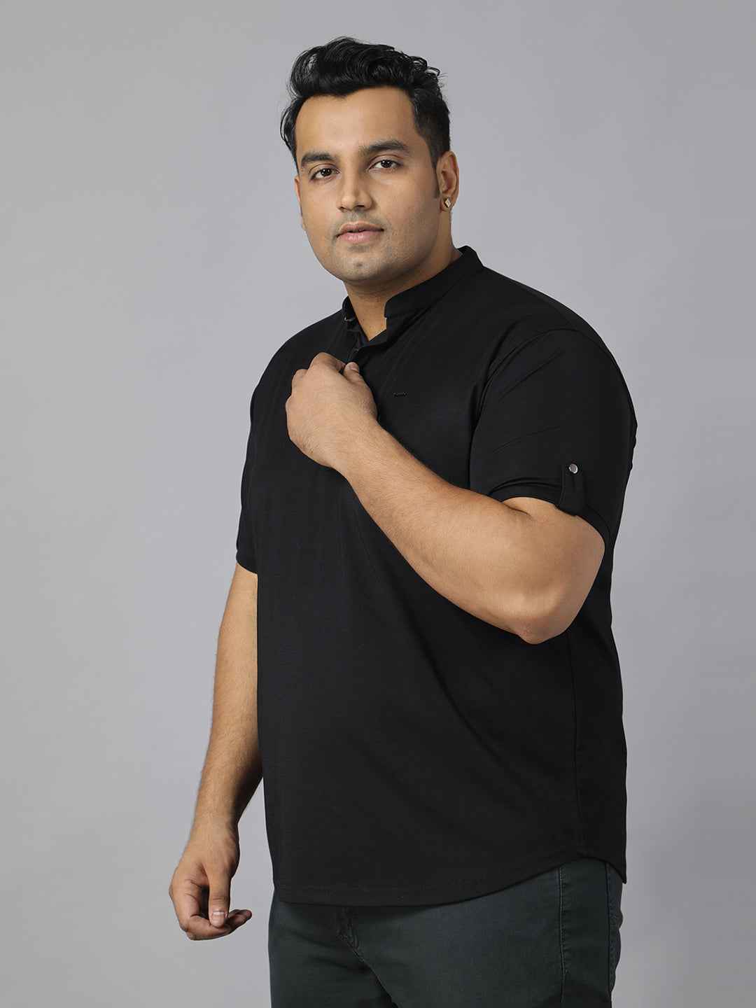 Men’s Plus Size Mandarin Collar T-Shirt with Sleeve Epaulettes & Button Placket