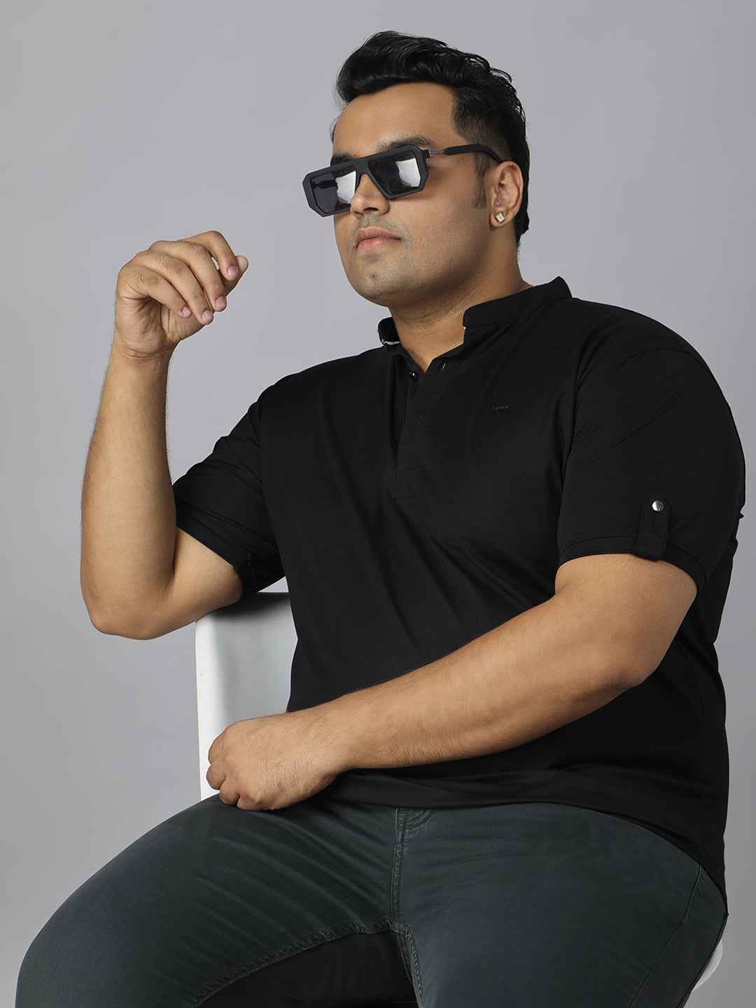 Men’s Plus Size Mandarin Collar T-Shirt with Sleeve Epaulettes & Button Placket