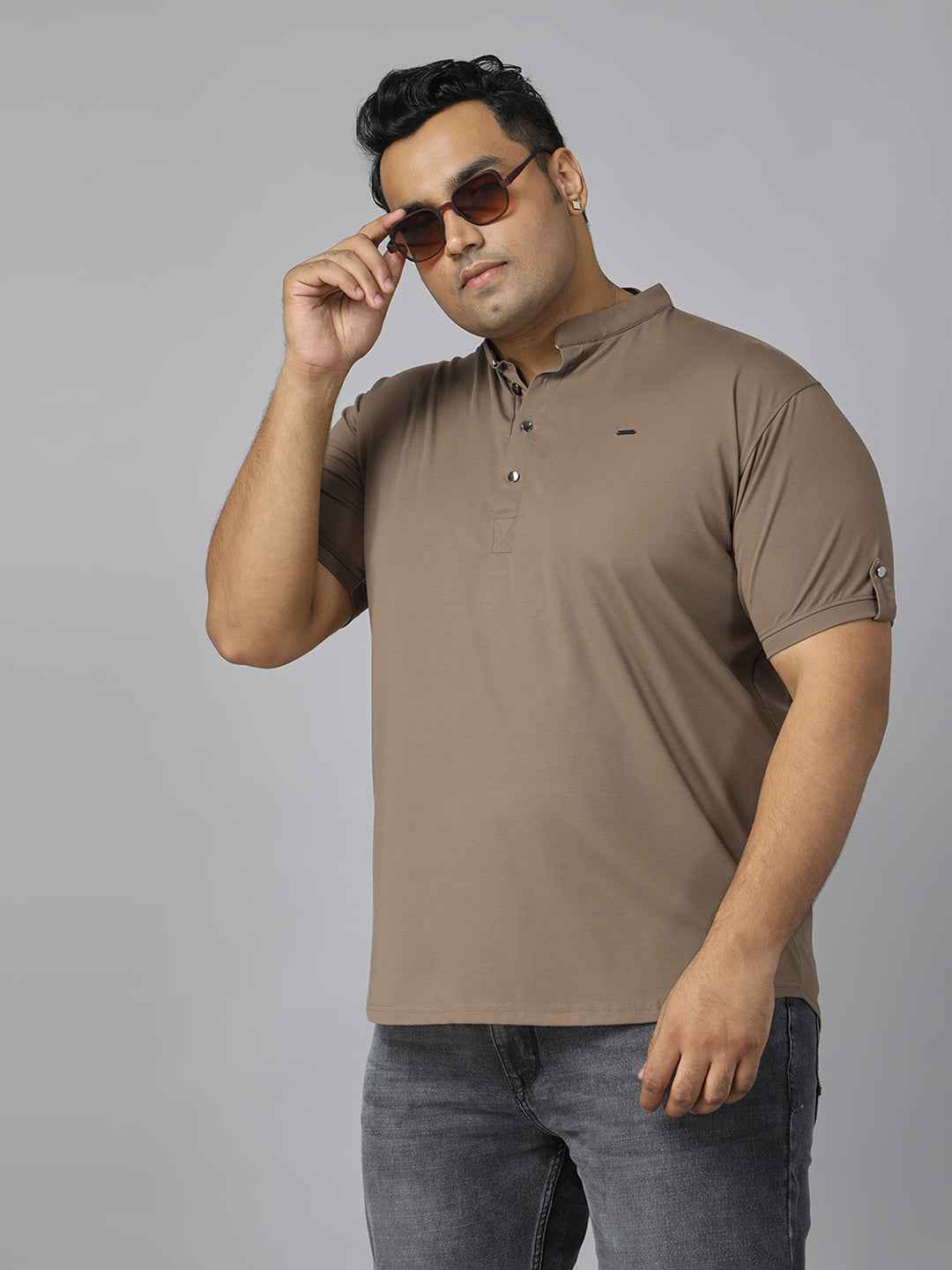 Men’s Plus Size Mandarin Collar T-Shirt with Sleeve Epaulettes & Button Placket