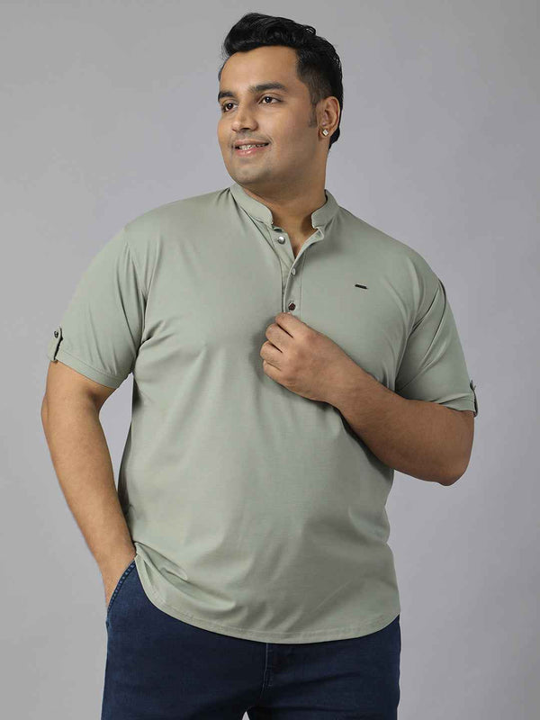 Men’s Plus Size Mandarin Collar T-Shirt with Sleeve Epaulettes & Button Placket