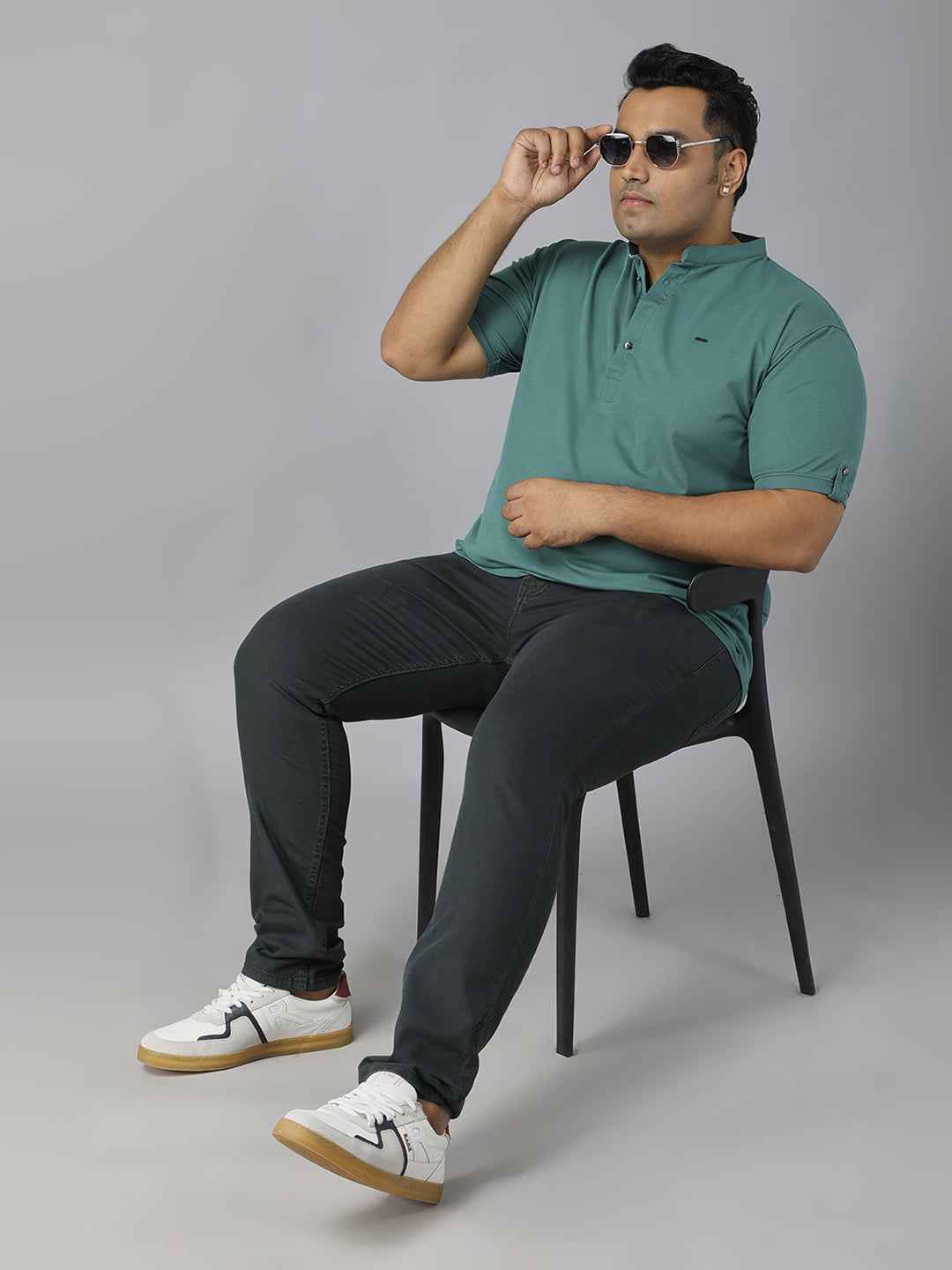 Men’s Plus Size Mandarin Collar T-Shirt with Sleeve Epaulettes & Button Placket