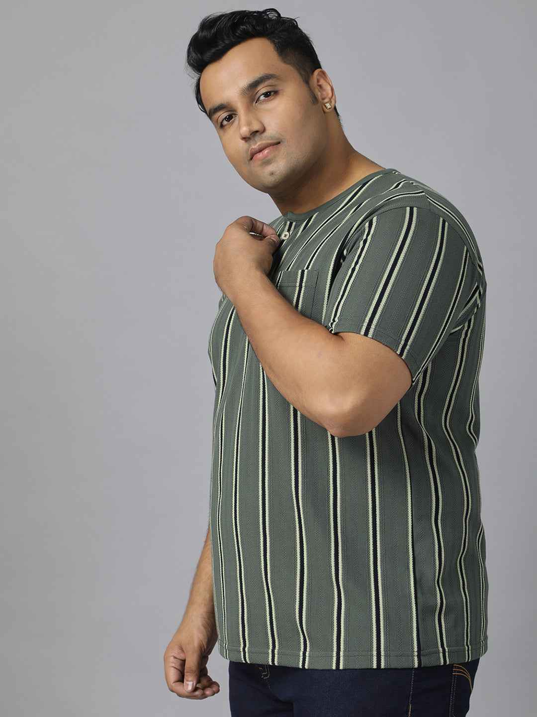 Men's Plus Size Casual Henley T-Shirt with Vertical Stripes | Short Sleeve Cotton Blend Tee for Big & Tall Men | Stylish Round Neck Button Placket T-Shirt with Chest Pocket
