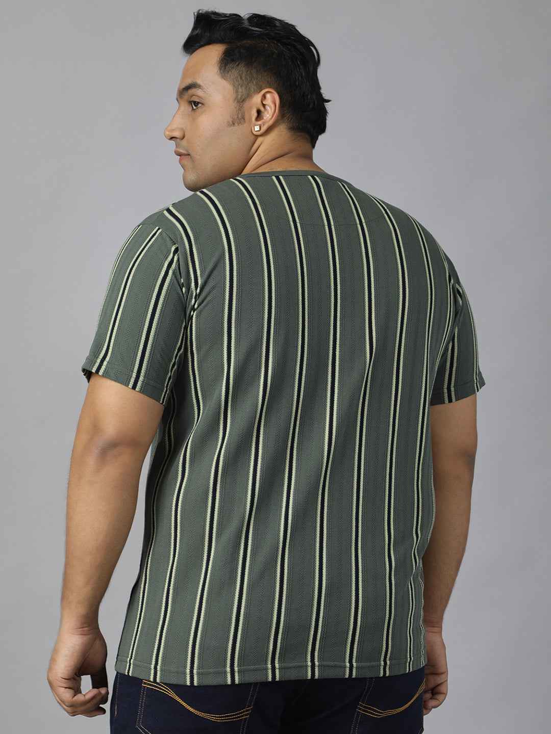 Men's Plus Size Casual Henley T-Shirt with Vertical Stripes | Short Sleeve Cotton Blend Tee for Big & Tall Men | Stylish Round Neck Button Placket T-Shirt with Chest Pocket