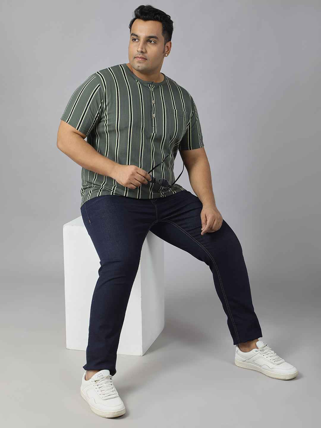 Men's Plus Size Casual Henley T-Shirt with Vertical Stripes | Short Sleeve Cotton Blend Tee for Big & Tall Men | Stylish Round Neck Button Placket T-Shirt with Chest Pocket